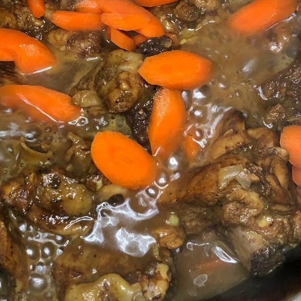 Carrots Added to Stew Chicken