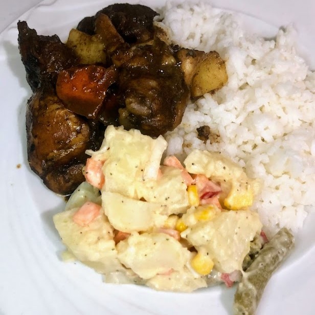 Brown Stew Chicken w Rice and Potato Salad 1