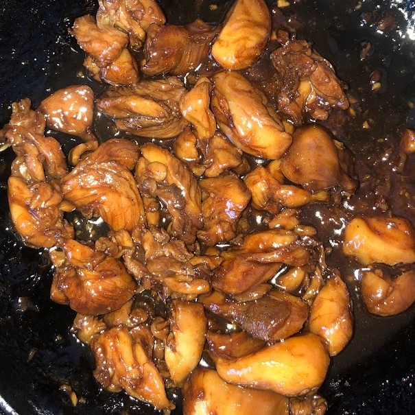 Chicken cooked in soy sauce