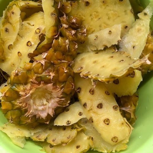 Pineapple Skin Tea - TheShyFoodBlogger